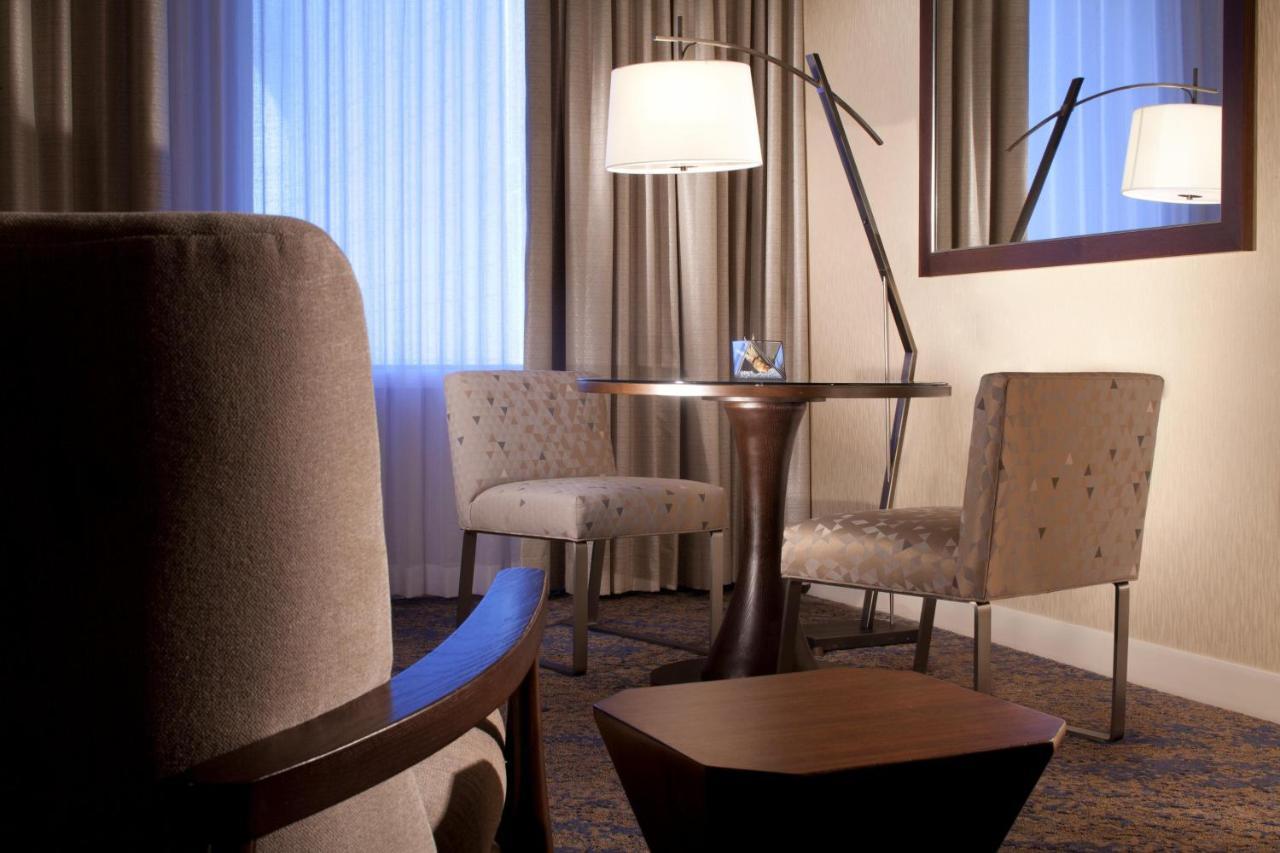 The Westin Dallas Downtown Exterior foto