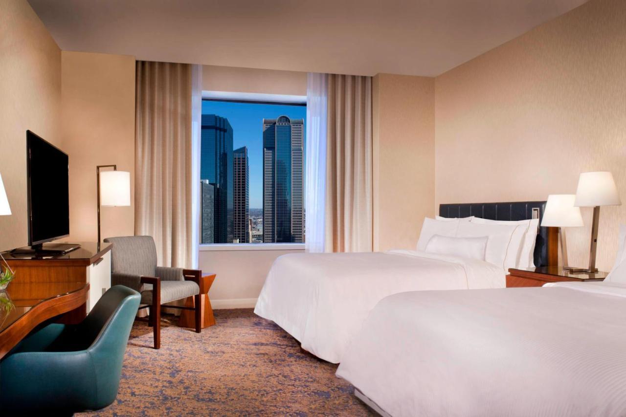 The Westin Dallas Downtown Exterior foto
